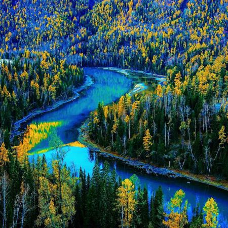 邂逅喀納斯：可可托海、喀納斯、禾木、五彩灘、魔鬼城拼車5日游